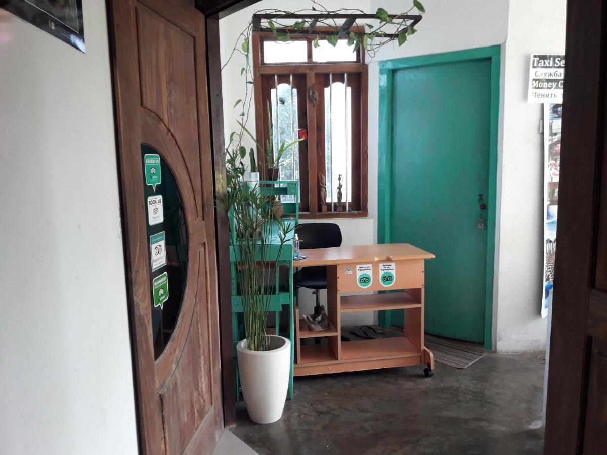 Hikkaduwa Sea Front Apartment Bagian luar foto